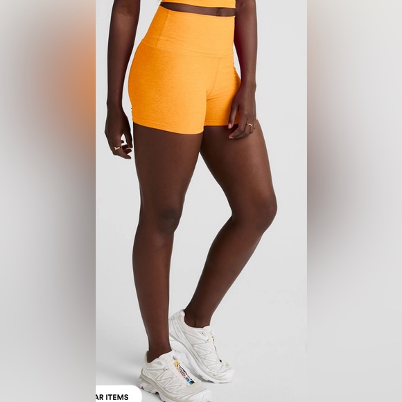 NWT;Beyond Yoga Spacedye Keep Pace Short 🌟 - Picture 2 of 13